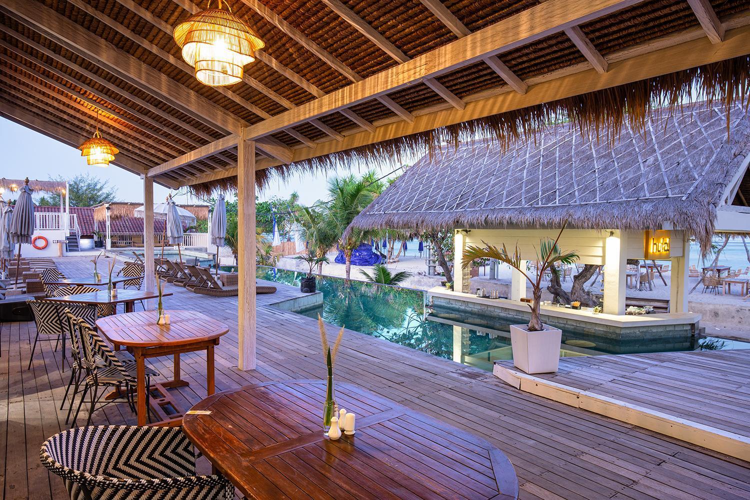 ฟรี รีสอร์ต กิลิตราวางัน Hotel กีลีตราวางัน ภายนอก รูปภาพ