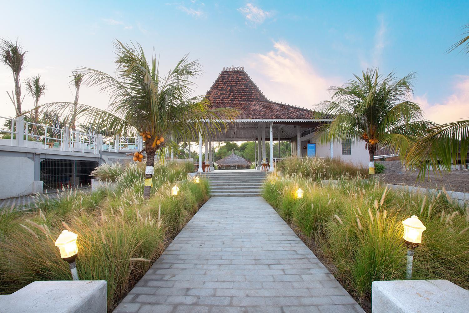 ฟรี รีสอร์ต กิลิตราวางัน Hotel กีลีตราวางัน ภายนอก รูปภาพ